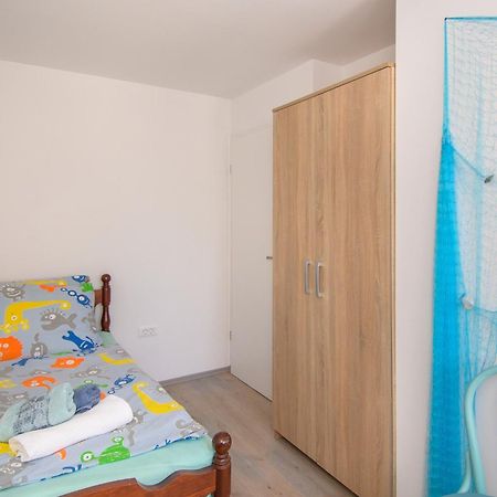 Apartman Dana Kastelir-Labinci Экстерьер фото